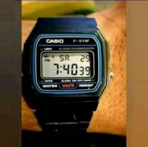 90th decade wristwatch
